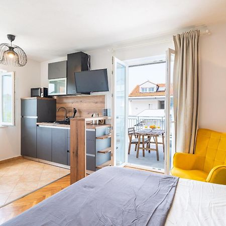 Apartments Marivo Lapad Dubrovnik Eksteriør bilde